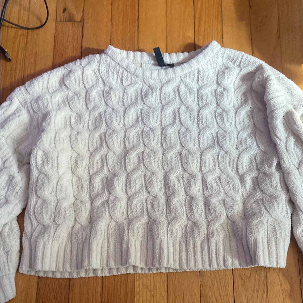 Cozy White Cropped Cable Knit Sweater